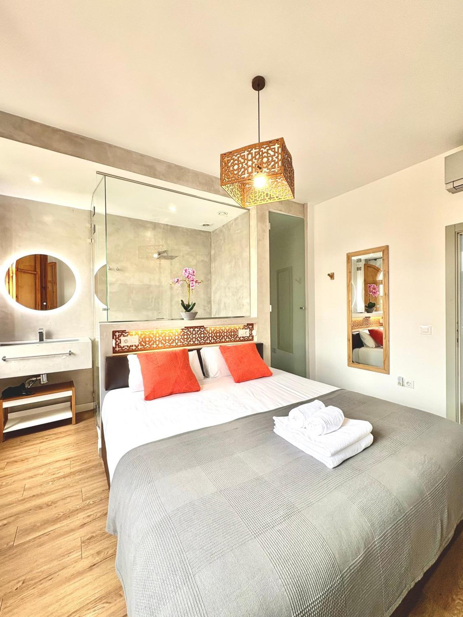 Unique House - Private Spa&Pool -StayinSiviglia Esterno foto
