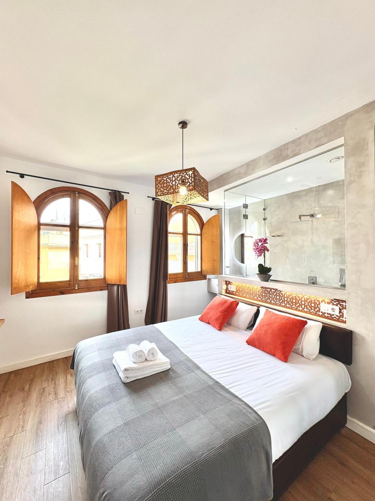 Unique House - Private Spa&Pool -StayinSiviglia Esterno foto