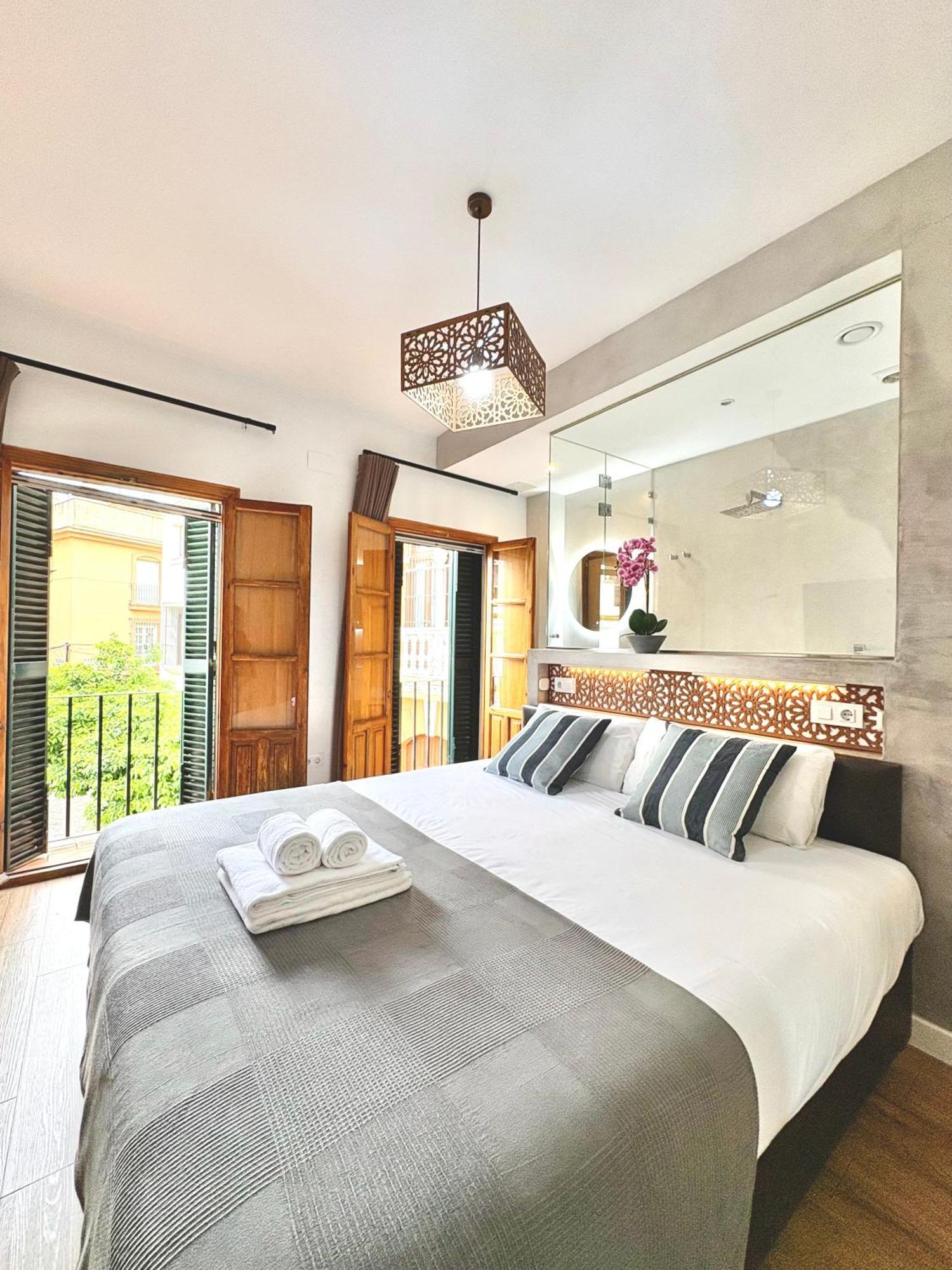 Unique House - Private Spa&Pool -StayinSiviglia Esterno foto