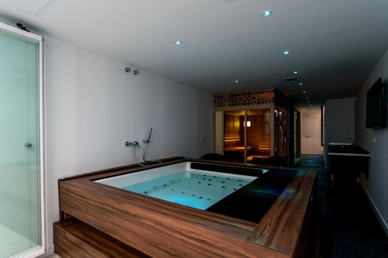 Unique House - Private Spa&Pool -StayinSiviglia Esterno foto