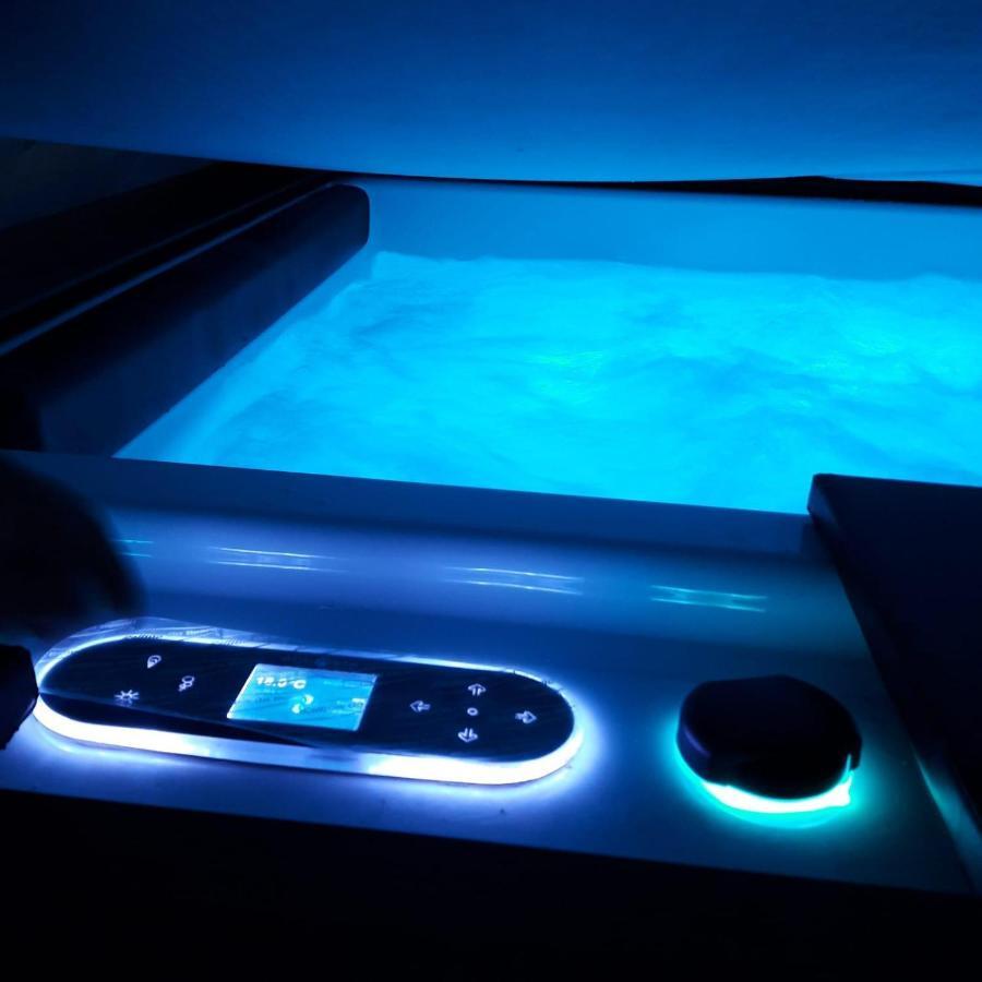 Unique House - Private Spa&Pool -StayinSiviglia Esterno foto